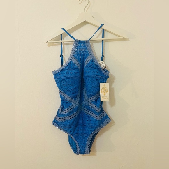 🩷✨BECCA GORGEOUS ONE PIECE‎ SWIMSUIT✨🩷 - Picture 1 of 8